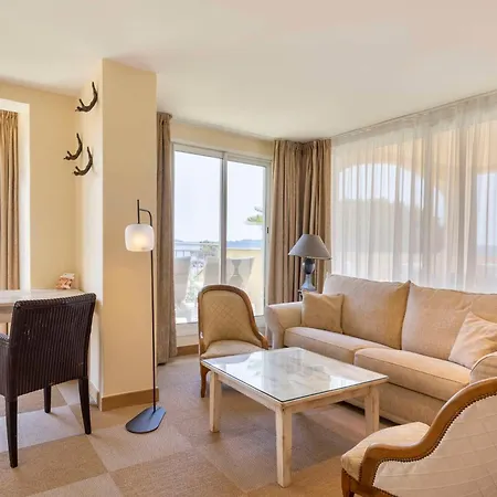 Western Premier Montfleuri Hotel