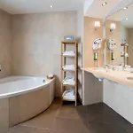 Hotel Western Premier Montfleuri