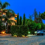 Hotel Western Premier Montfleuri 4*
