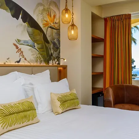 Hotel Western Premier Montfleuri