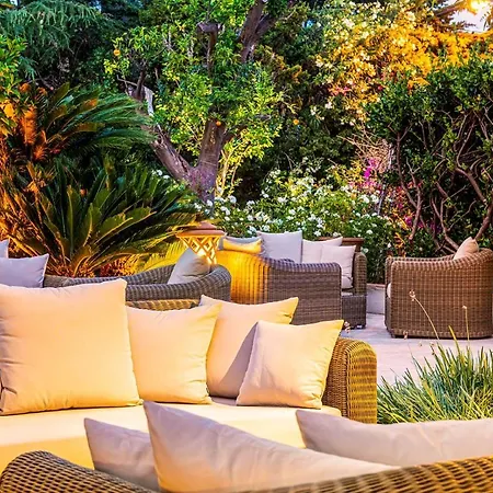 Hotel Western Premier Montfleuri 4*