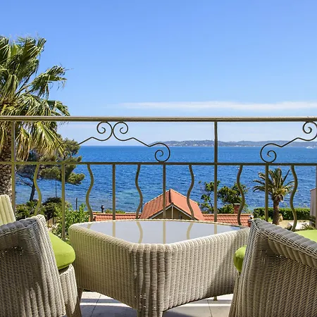 Western Premier Montfleuri Hotel 4*