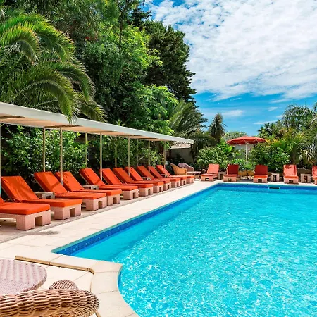 Hotel Western Premier Montfleuri 4*