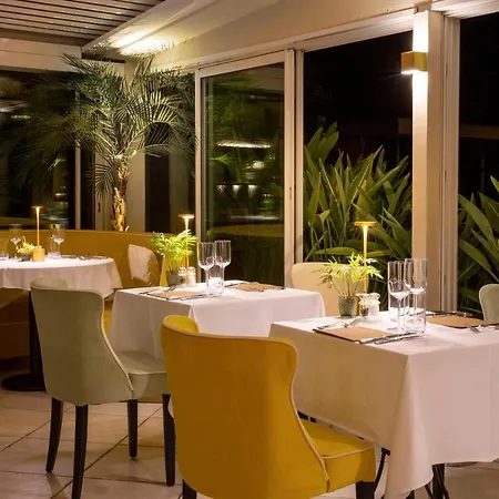 Hotel Western Premier Montfleuri 4*