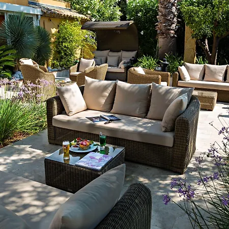 Western Premier Montfleuri Hotel 4*