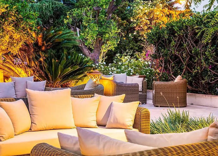 فندق Western Premier Montfleuri 4*