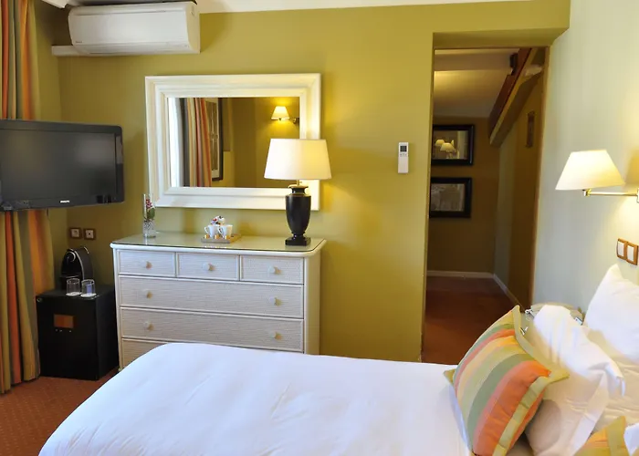 Western Premier Montfleuri Hotel
