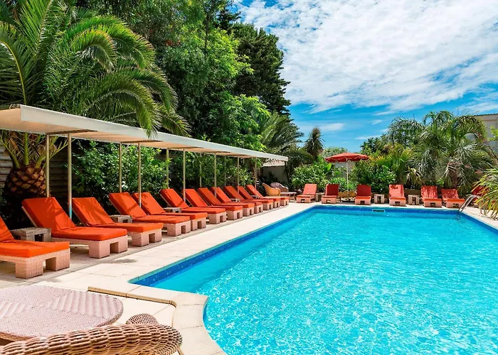 فندق Western Premier Montfleuri 4*