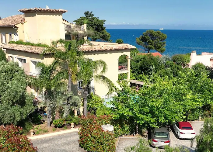 فندق Western Premier Montfleuri 4*