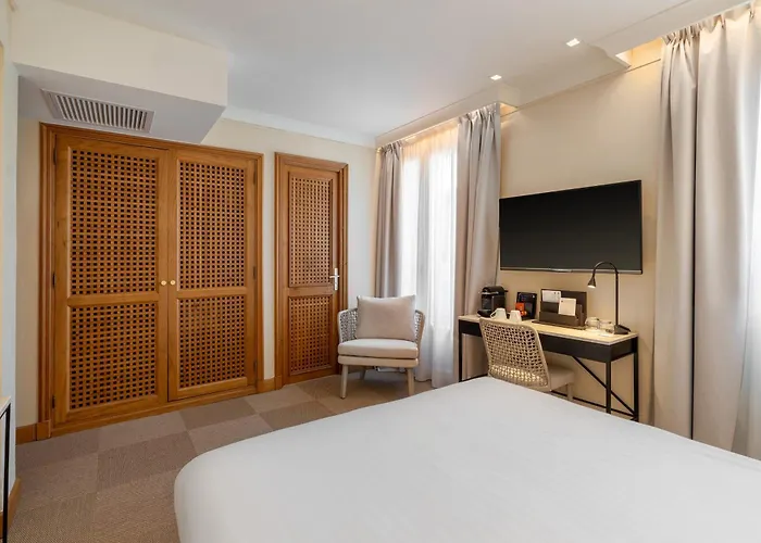 Western Premier Montfleuri 4* سانت ماكسيم